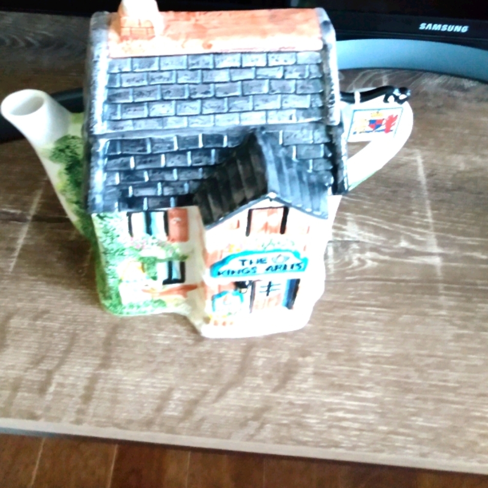 Collectors Teapot